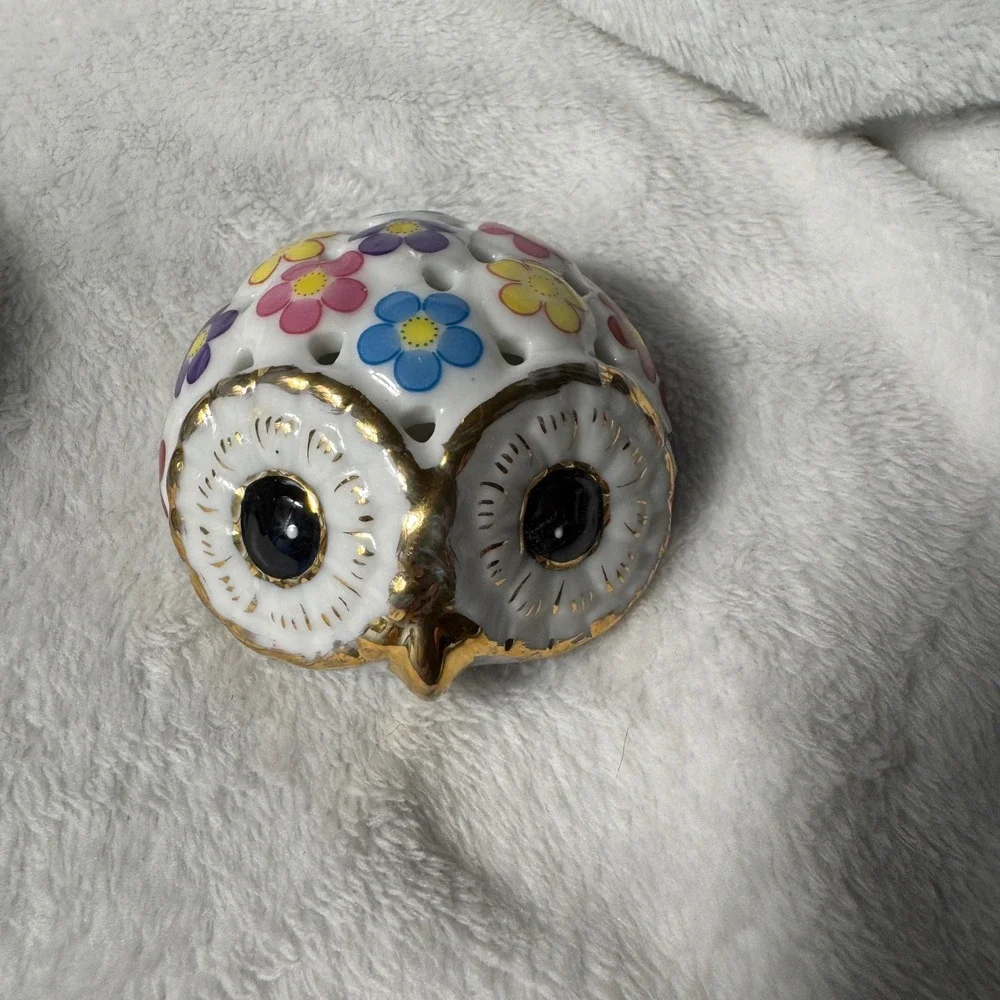Pair Ceramic Owl Luminary Candle Holders Floral Gold Accent Lidded Decor